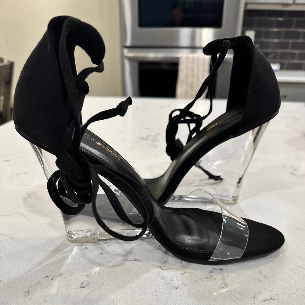 Magnetic, attraction wedges